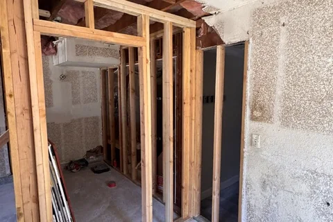 Interior en obra, listo para acabados